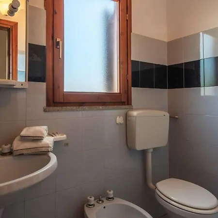 Holiday Homes In San Teodoro 27142 Dom wakacyjny *