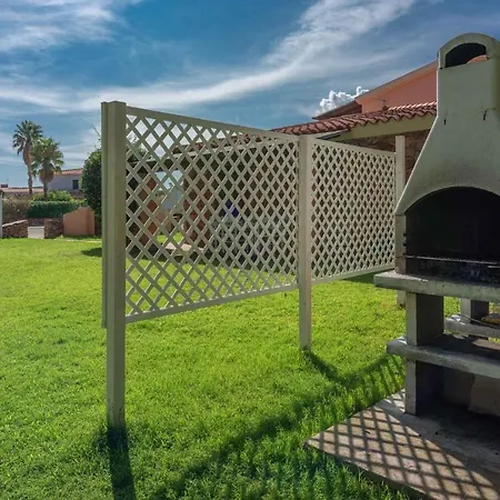 Holiday Homes In San Teodoro 27142 Dom wakacyjny *